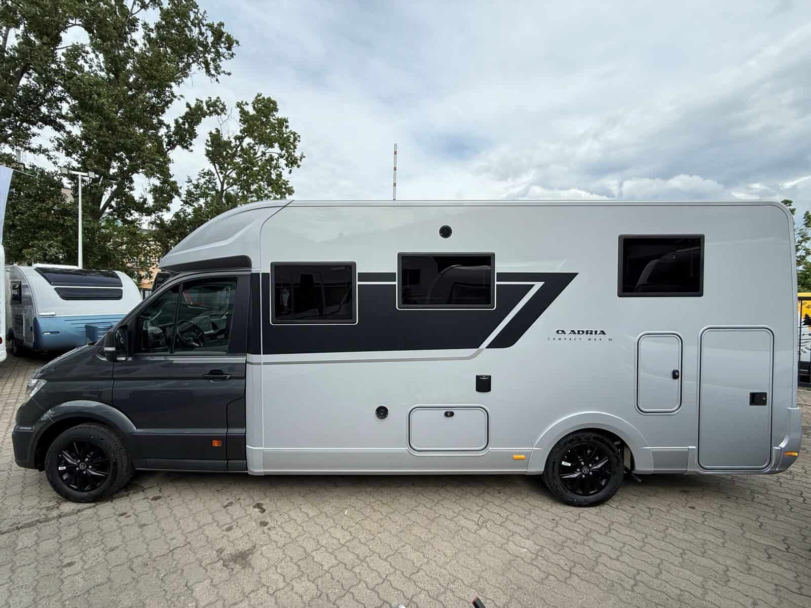 Adria Compact Max DL, zdjęcie 2