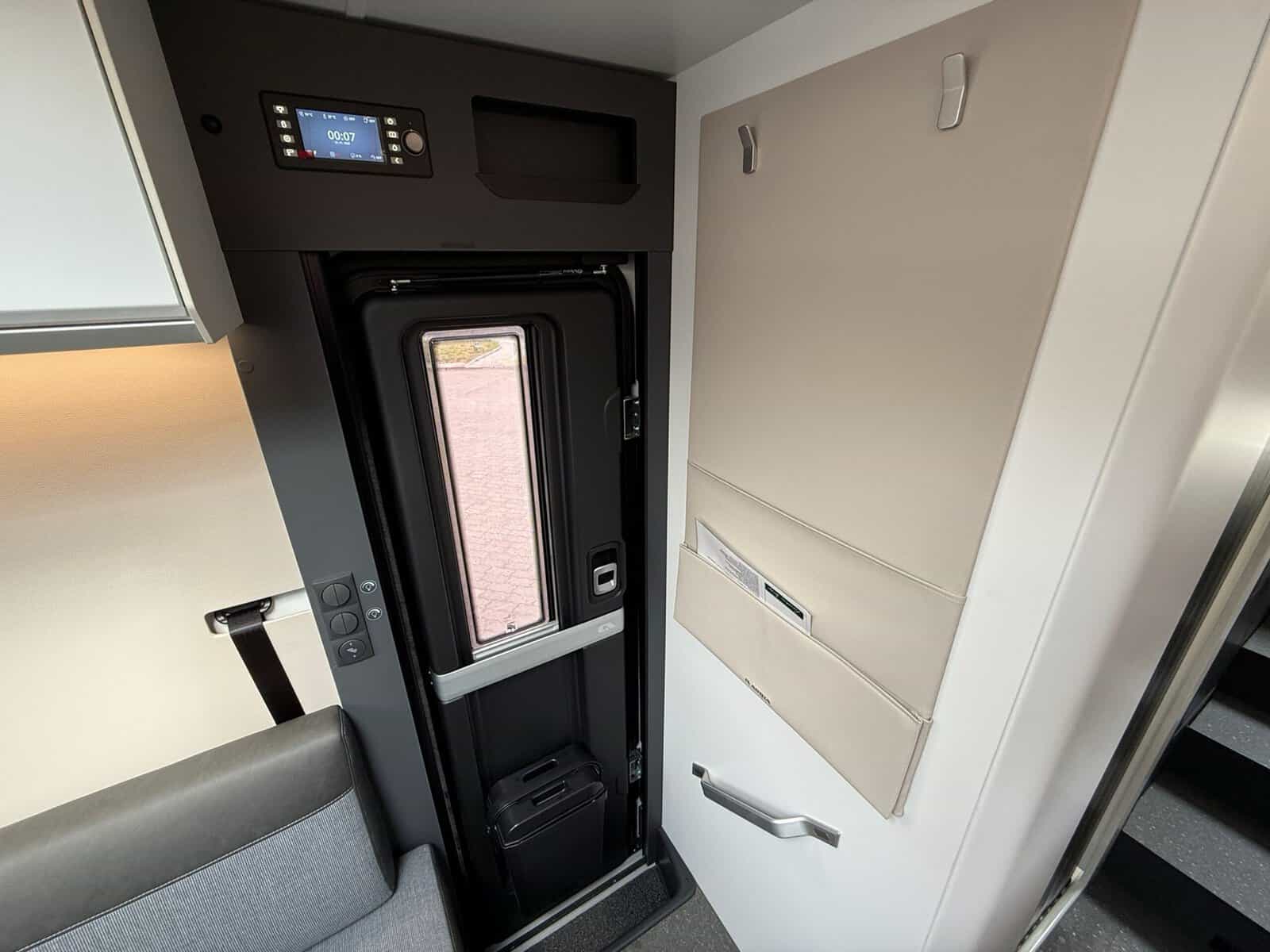 Adria Compact Max DL, zdjęcie 9