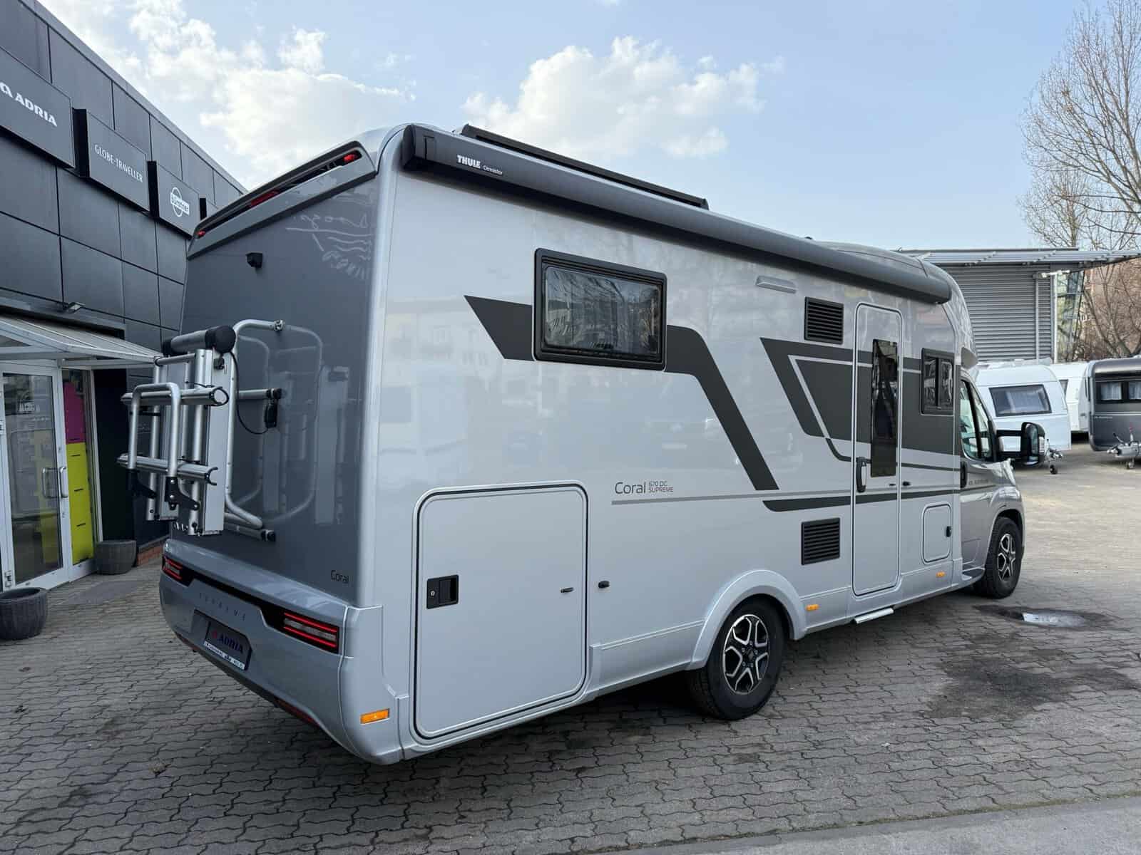 Adria Coral 670 DC Supreme, zdjęcie 1