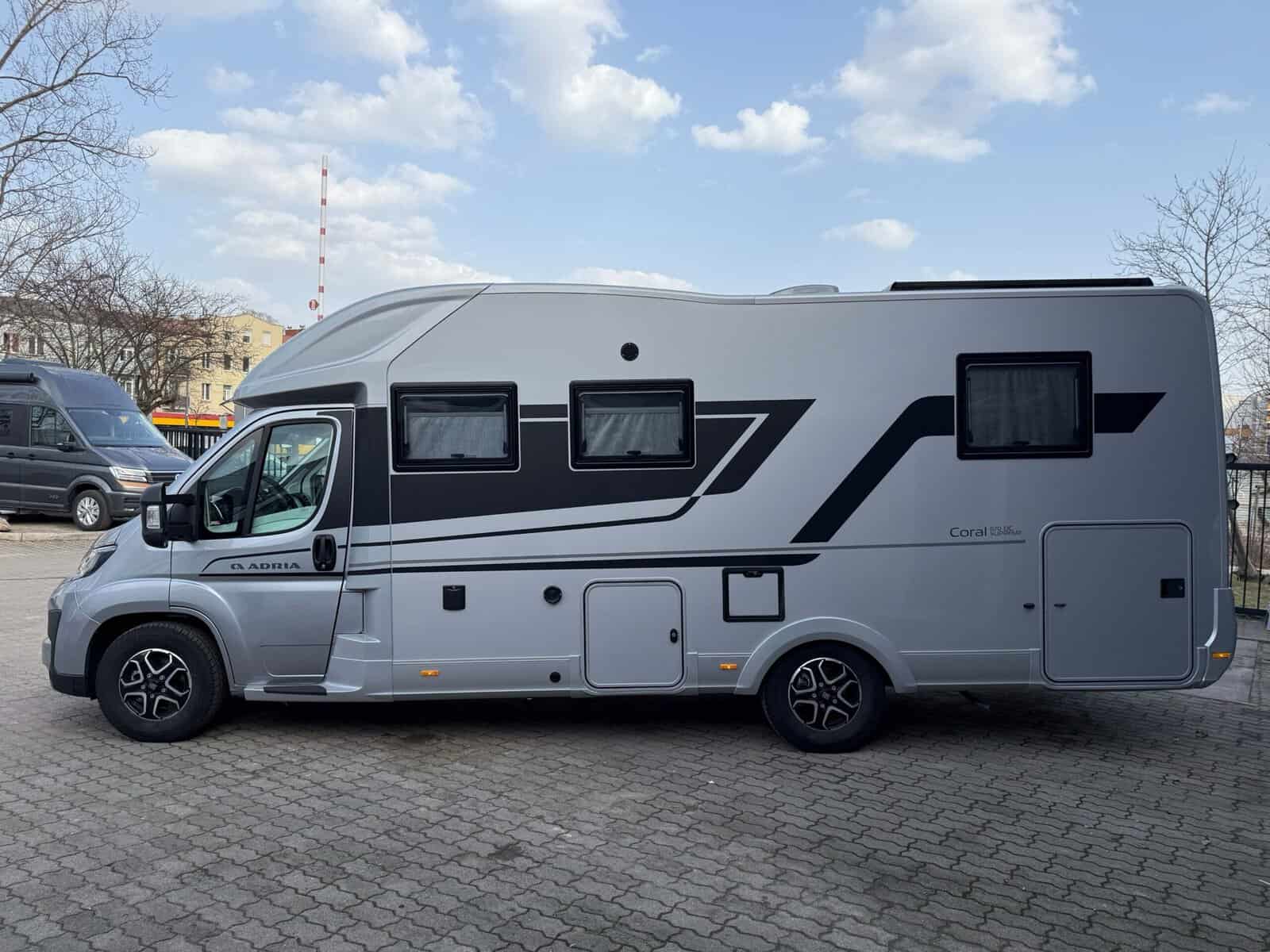 Adria Coral 670 DC Supreme, zdjęcie 4