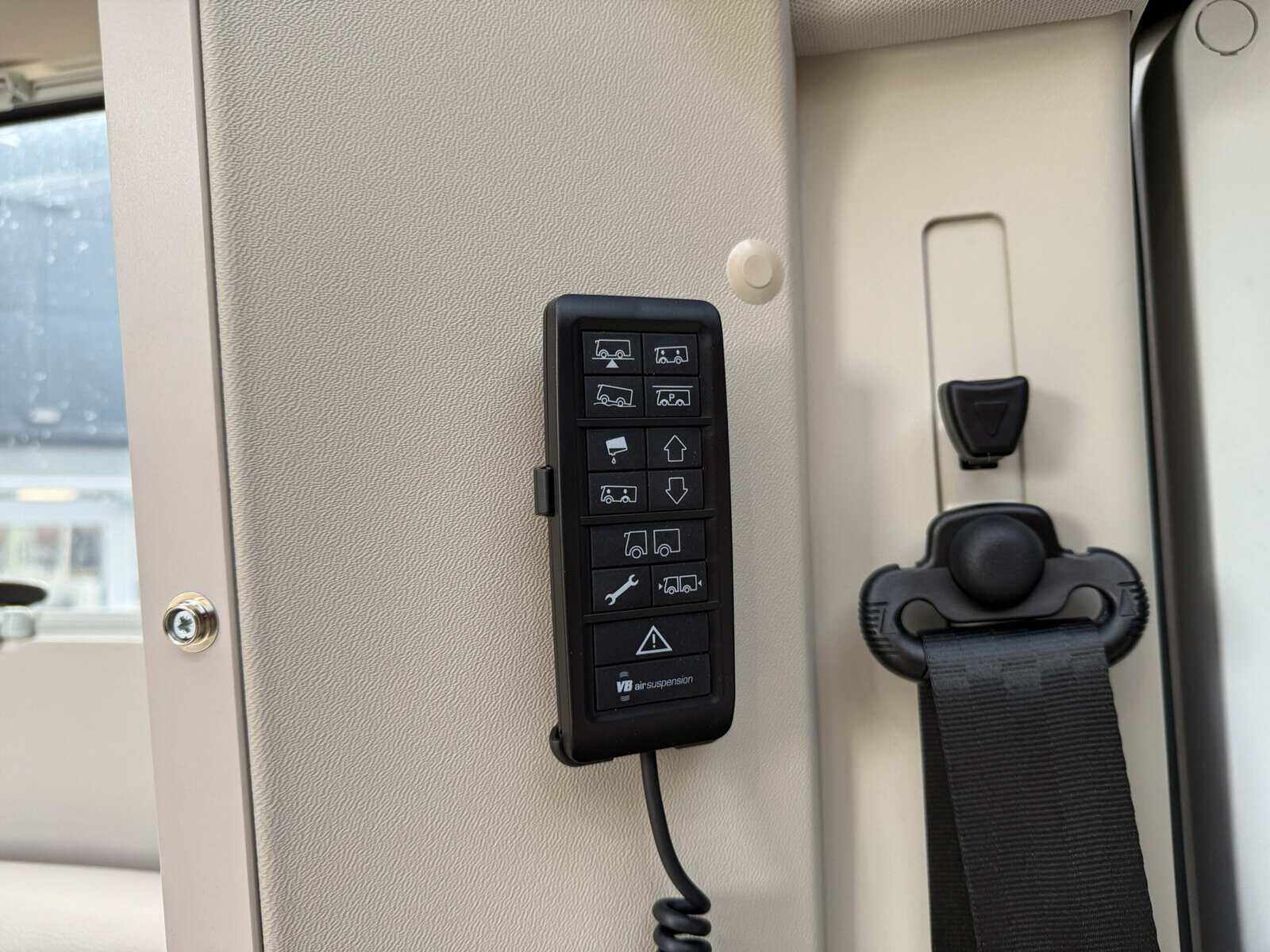 Adria Coral 670 DC Supreme, zdjęcie 9