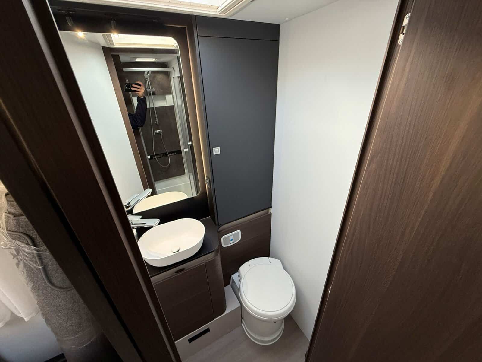 Adria Coral 670 DC Supreme, zdjęcie 17