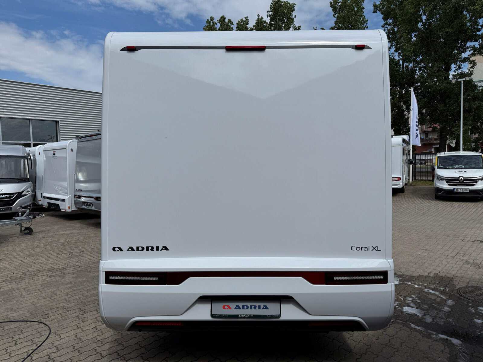 Adria Coral XL 660 SL, zdjęcie 1