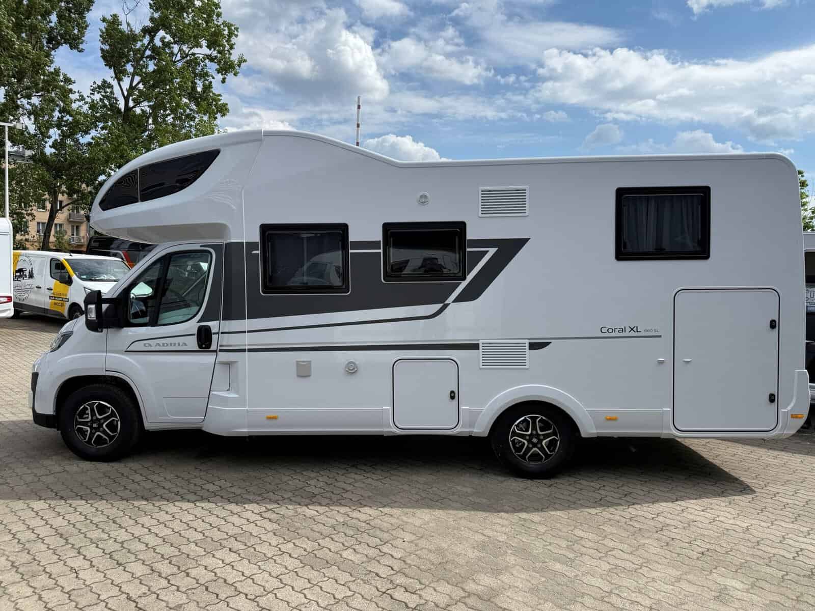Adria Coral XL 660 SL, zdjęcie 3