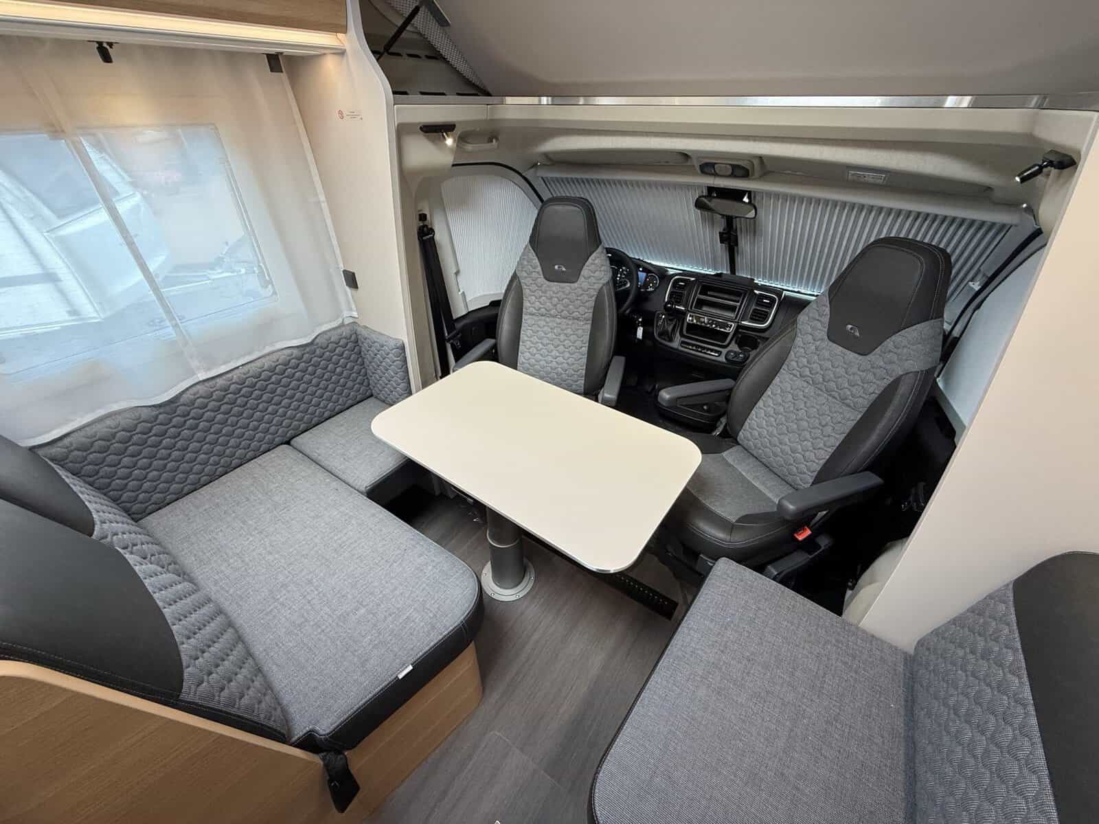 Adria Coral XL 660 SL, zdjęcie 13